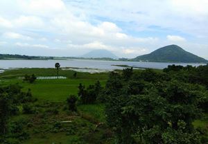 baranti lake view resort